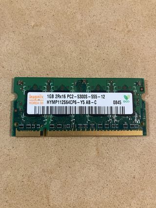 2 modulos RAM SO-DIMM 1 GB cada uno