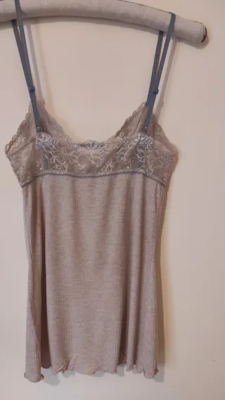 Camiseta tirantes lencería Intimissimi beige