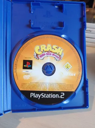 Crash ¡Guerra al coco-maniaco! PS2 Completo