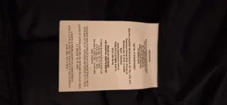 Chaquetón con capucha, de plumón a estrenar.