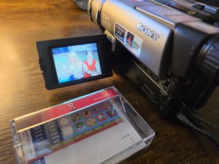 Videocámara Sony Hi8 TRV46E