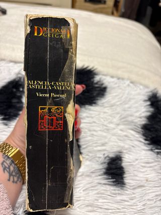 Diccionario Valenciano • Castellano