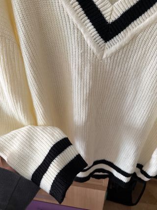 Jersey SHEIN cuello pico rayas M