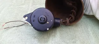 Lampada a sospensione regolabile in altezza