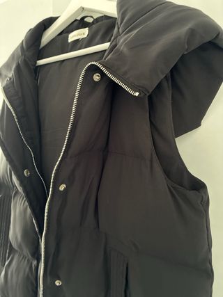 Chaleco largo acolchado negro