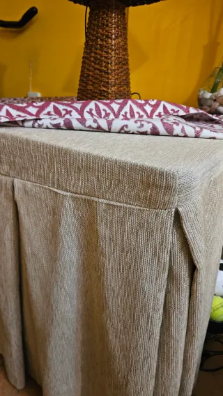 Mesa camilla con mantel