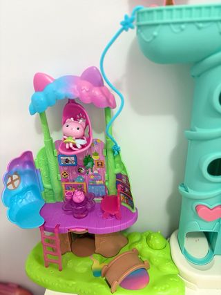 Casa Gabi Gato y Jardín Adi Gata