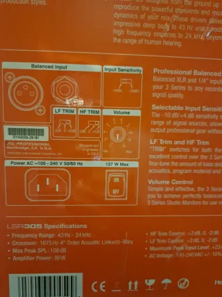 Monitores de estudio JBL 3 Series (2 unidades)