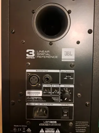 Monitores de estudio JBL 3 Series (2 unidades)