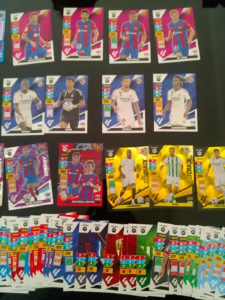 Cartas Fútbol Adrenalyn 23/24 Total de 104 cartas