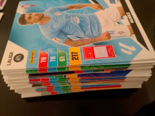 Cartas Fútbol Adrenalyn 23/24 Total de 104 cartas