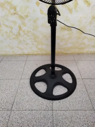 Ventilador de Pie 45cm 60W 3 Velocidades