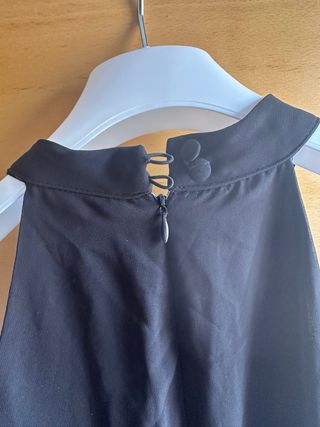 Vestido negro plisado halter