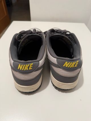 Nike Dunk Low Retro Gris Blanco