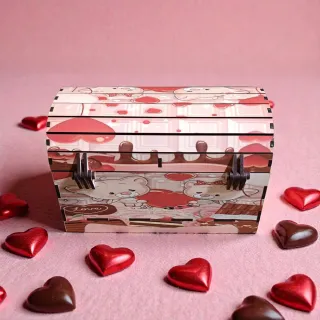 Caja de madera y papel con diseño de San Valentín