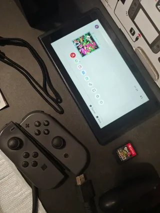 Nintendo switch V1 con accessori e gioco