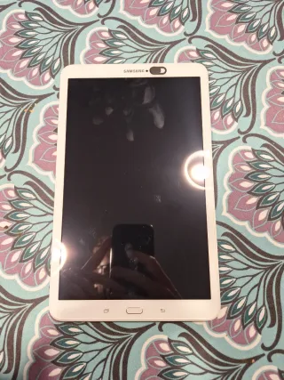 Samsung Galaxy Tab 10.1 SMT 580 Blanca