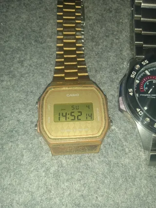 Lote 3 relojes Casio, Chevrolet, Pagani Edificce