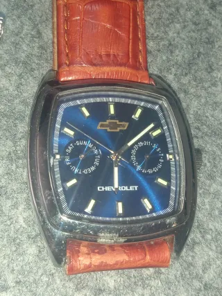 Lote 3 relojes Casio, Chevrolet, Pagani Edificce