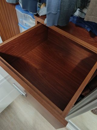 Mueble de dormitorio de madera