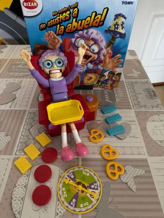 Juego No Asustes a la Abuela Bizak
