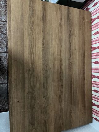 Mesa + 2 sillas y 2 bases mostaza de regalo