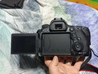 Fotocamera Canon EOS 6D Mark II