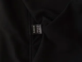 Crop top Shein cuello barco manga larga