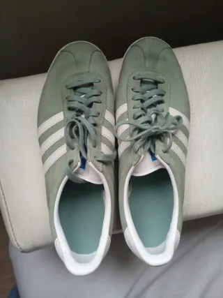 Adidas Gazelle verdes agua seminuevas