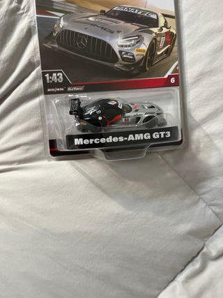 Hot Wheels Premium Mercedes-AMG GT3 1:43