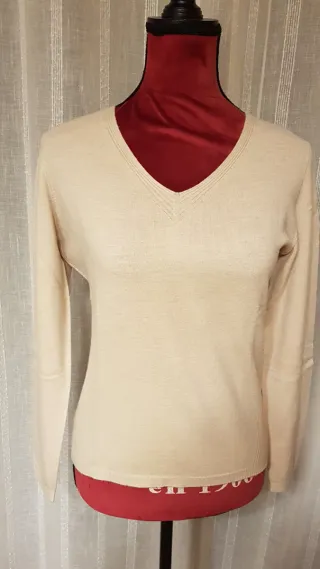 Jersey Escorpion cuello pico beige