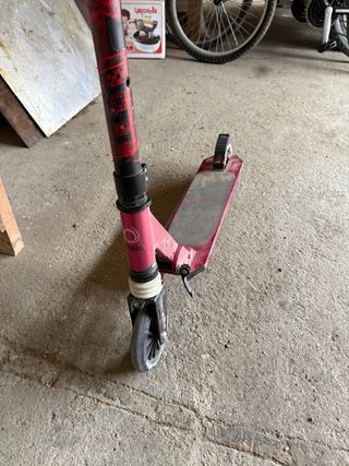 Patinete infantil rojo