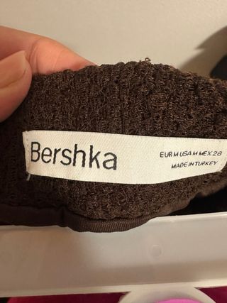 Pantalón marrón acanalado