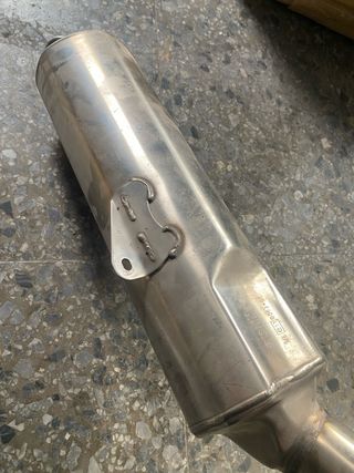 Escape Aprilia RSV Mille 2000 Original