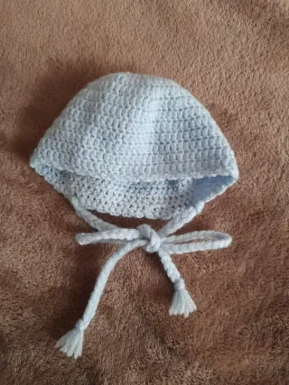 Gorrito azul para muñeco tipo Nenuco