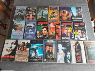 Lote de 19 Películas VHS Clásicos y Acción