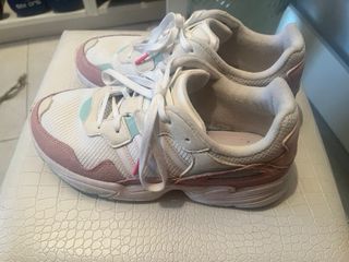 Zapatillas Adidas Mujer Talla 38.5 Blancas