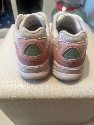 Zapatillas Adidas Mujer Talla 38.5 Blancas