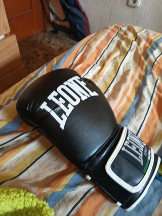Guantes de boxeo Leone negros