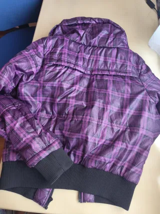 Cazadora Bomber Morada a Cuadros