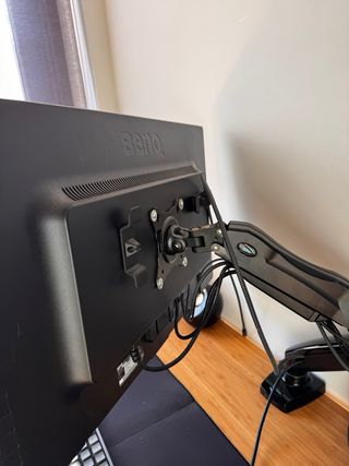 Pack Monitor BenQ 27’’ + brazo HUANUO 17’’ - 35’’