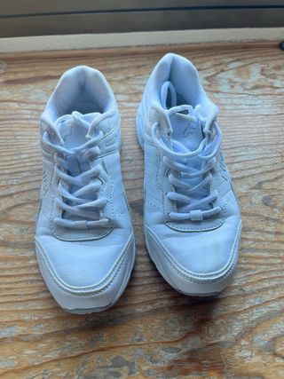 Zapatillas Fila blancas Talla 37