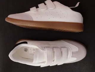 Zapatillas Blancas Velcro Talla 39 Nuevas