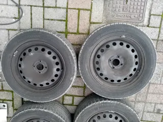 Gomme Hankook 205/60R16 con cerchi