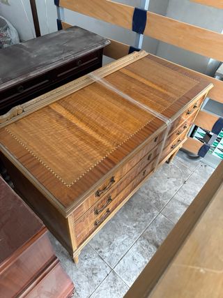 Lote Muebles Antiguos Madera y Cristal