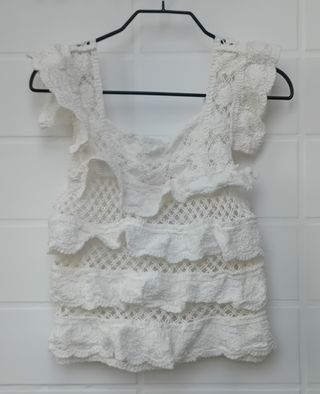 Camiseta tirantes volantes