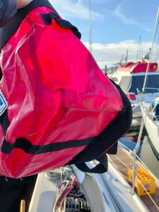 Arnés guindola para subir al mástil