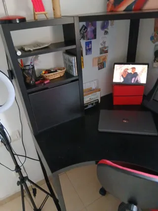 Escritorio esquinero