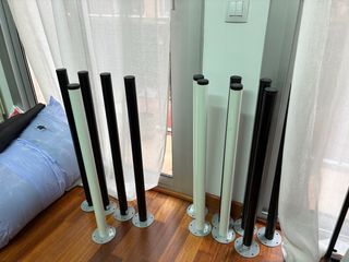 12 Patas Ikea Metal Negras y Blancas