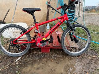 Bicicleta Infantil BTWIN 20'' Roja